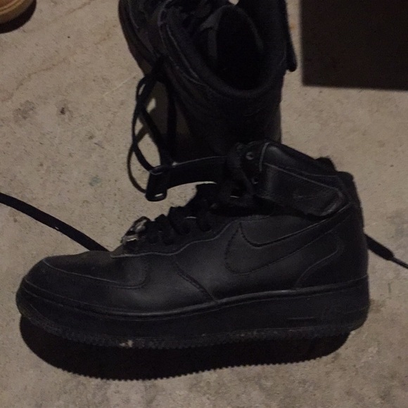 nike Air Force 1 high tops - Picture 3 of 4